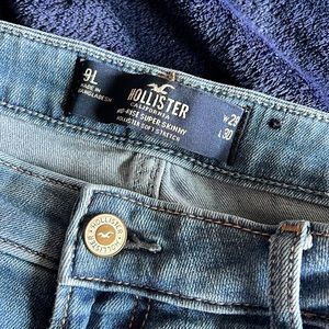 Hollister Mid-Rise Super Skinny Jeans